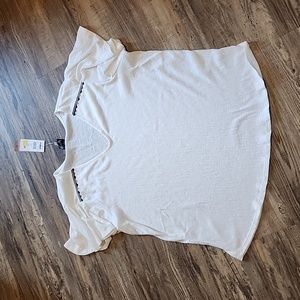 White Shirt With Embroidery